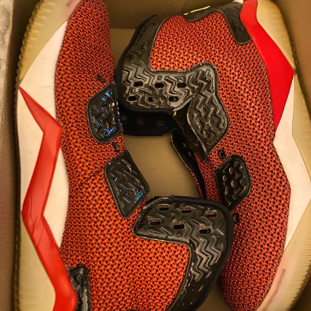 Men's Nike Air Jordan Spike Lee 40sho/nuff yadig